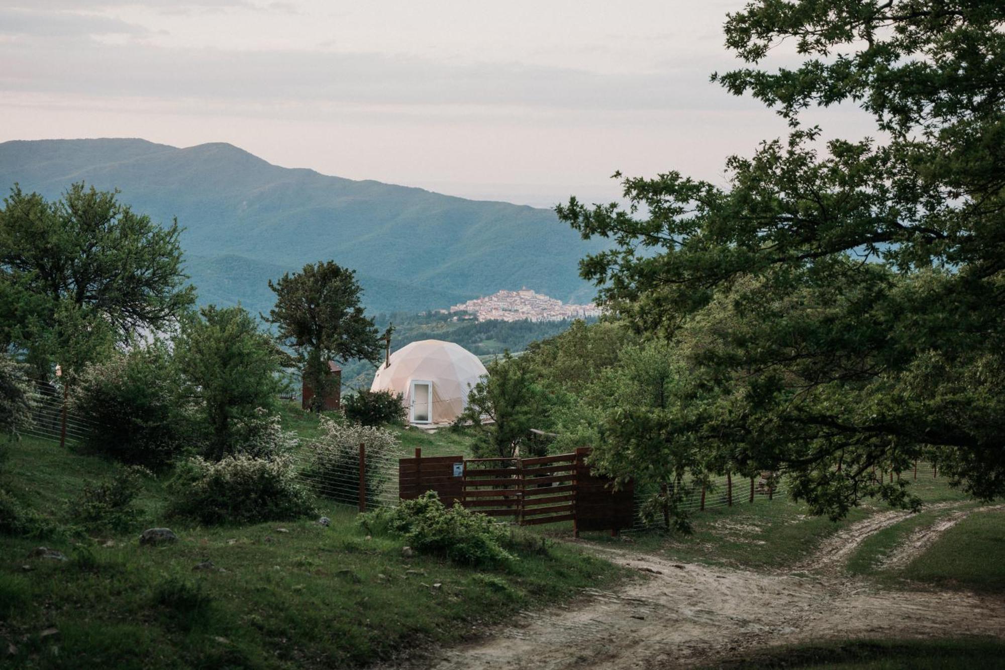 Hotel Aura - Glamping Experience Accettura Exterior foto